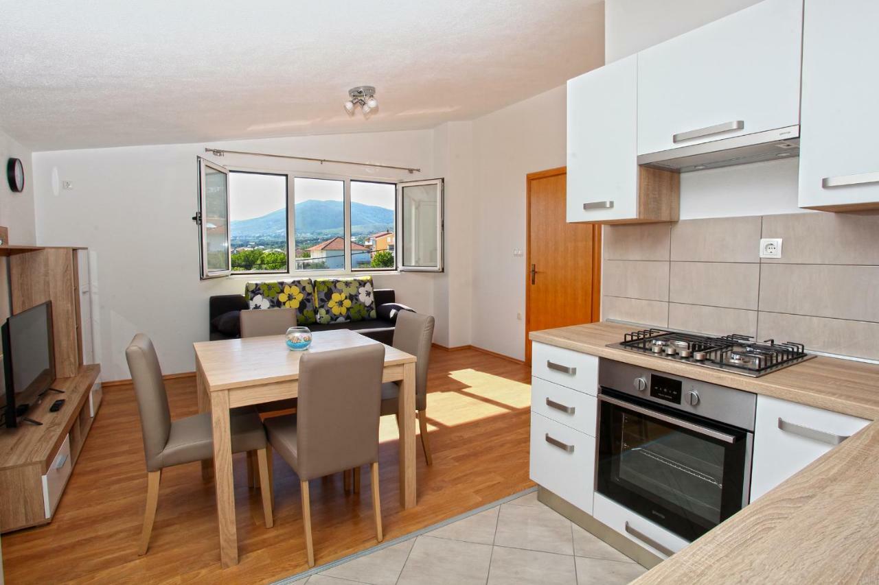 Apartments Ukic Kaštela Exteriér fotografie